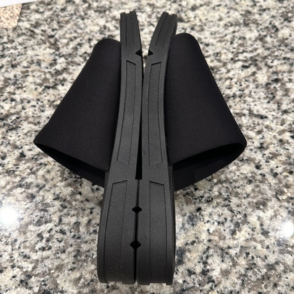 Black sandals size 9. Made in Mexico with great quality. NWT - Picture 7 of 11